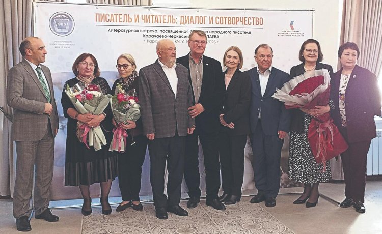 Литературная газета: "Признанный мастер" - к 75-летию Исы Капаева